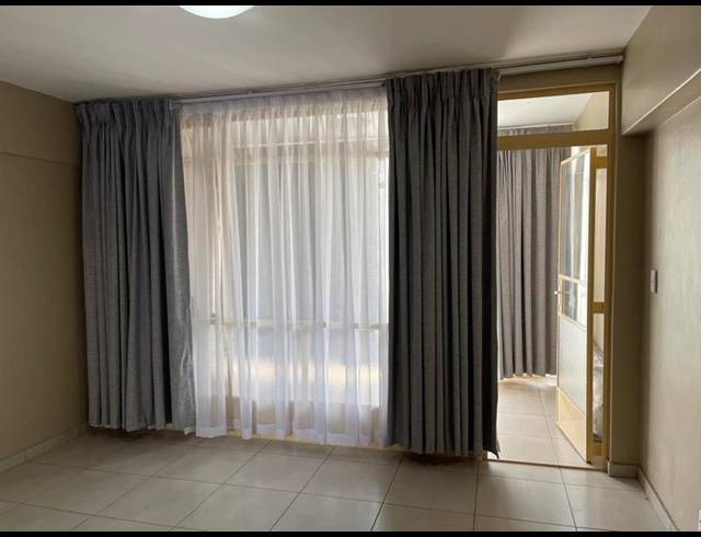 2 BEDROOM APARTMENT FOR SALE IN KEMPTON PARK CENTRAL